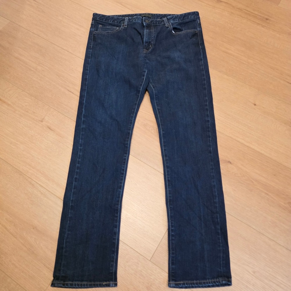 Uniqlo Jeans Mens 35x32 Dark Wash Indigo Straight Leg Stretch Denim
